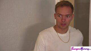 Kenzie Love figyeli, hogy a nevelő fia megdugja a szűz pináját – szigorú anyai tanács