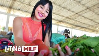 Sofia Galindo forró latina fenekét keményen megdugják lucskos pinában