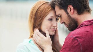 Vörös csábítók Michelle H és Red Fox gyöngéd szexelése