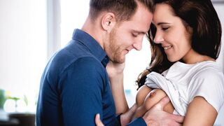 Gyöngéd konyhai kufircolás Kerry Cherryvel