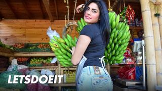 Devora robles olajozva csábítva mély gonzo baszásra - latina milf