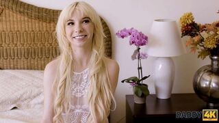 Az érett atya megdugja fia szemrevaló menyasszonyát