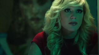 Malena Morgan lágy lesbi játék csupasz punciakkal