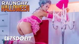 Shrima Malati maszkos vén szeretővel ünnepli halloween-t hardcore dugással