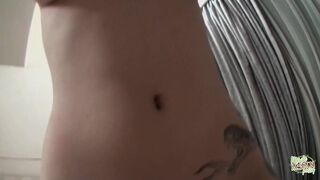 Ázsiai hatalmas kannás milf cumizása pov nézőpontból