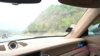 Strandrandi Nicole Luva tinédzser csajjal és forró autós orál pov