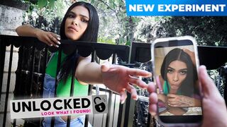 Hűtlen pici ringyó leszopja a fazsam és lovagol rajta, hogy ne mondjam el a barátjának!