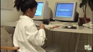 Ázsiai fiatal lányok gigantikus faszos szopós dugásai