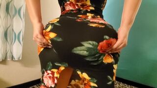 Crystal Lust termetes popós milf-et megdúgják egy szextől füstölgő hotelszobában