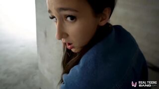 Carmen Rae kicsike lyuka kíméletlen dugásba keveredik a castingon