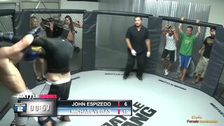 A verekedés győztese megdugja Kelly Divine nagy popóját