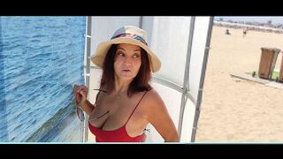 Keményen megbasszam a haverom anyját a ribancom helyett a strand után