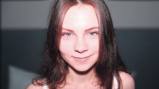 Bombázó a nevelő testvérem új fehérneműje - vad lovaglás és arcra élvezés