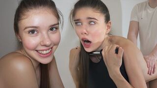 Mély kutyapózban baszok, amíg telelövöm a repedtsarkú puncáját - Princess Alice