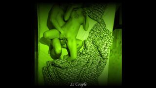 Éjszakai amatőr döngölés termetes keblű milf-fel rögzítve