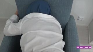 Vonzó óriási popós milfet megbassza egy amatőr pov-ban