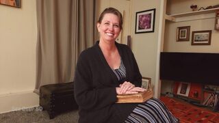 Izgató lelkészfeleség elcsábít egy friss házas tinédzsert