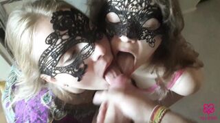 Két leszopás a tükör előtt Poly-amory-val