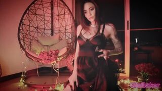 Gia_baker bombázó sztriptíz, ami elvarázsol téged