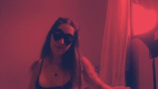 Fiatal cosplay szuka masztizik a tanár segítségével 2. rész