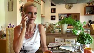 Német amatőr MILF szomszédnők vad porno jelenetei teljes film