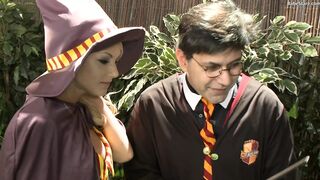 Harry Potter cosplay édeshármas gigászi mellekkel izgató paródia